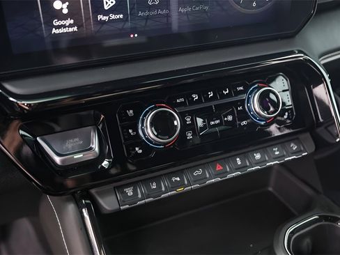 Certified 2025 GMC Sierra 2500 AT4X image 22