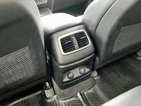 Used 2016 Kia Sorento EX image 33