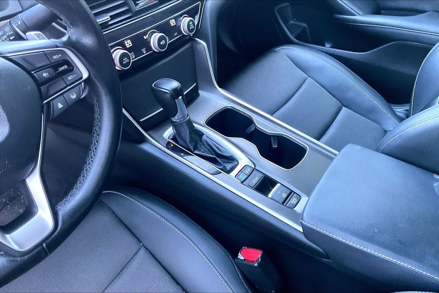Used 2022 Honda Accord Sport image 16