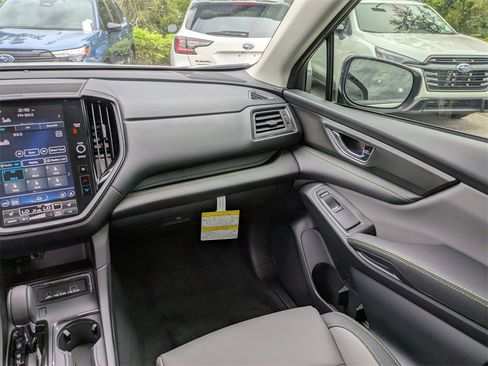 Used 2025 Subaru Ascent Onyx Edition image 16