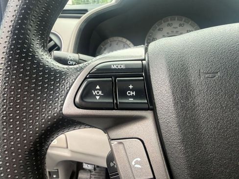 Used 2015 Honda Pilot LX image 12
