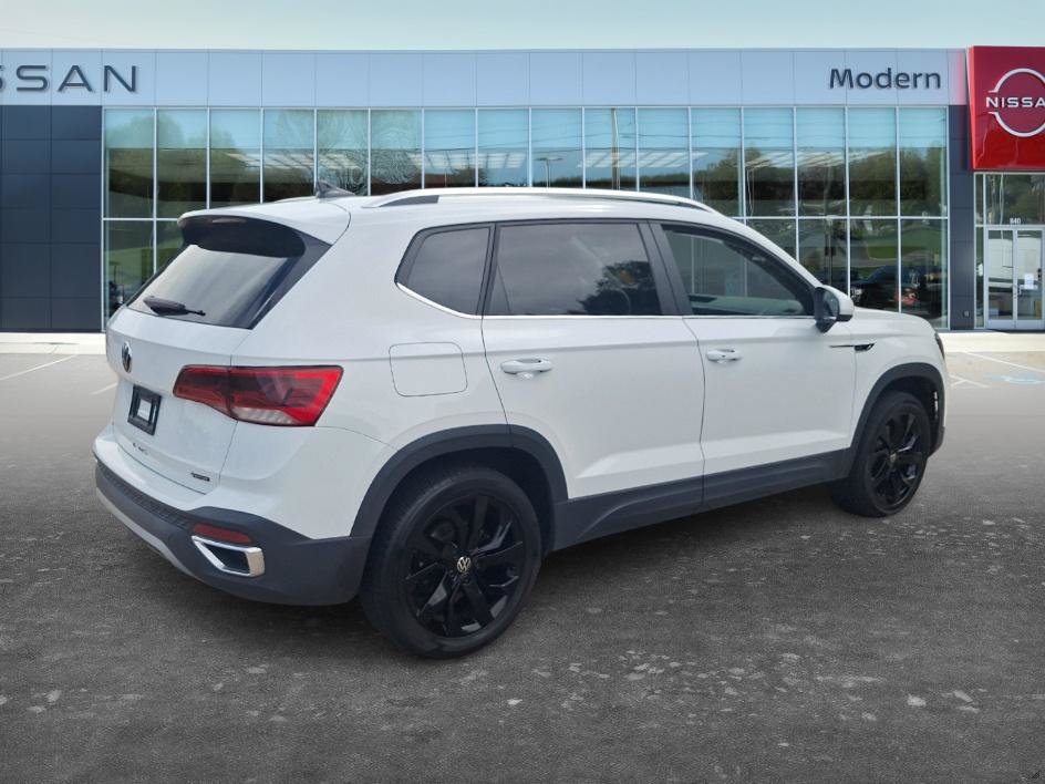 Used 2022 Volkswagen Taos SE AWD/4WD image 5