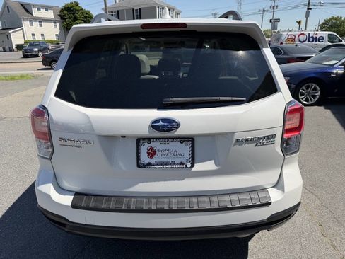 Used 2017 Subaru Forester 2.5i Premium AWD/4WD image 6