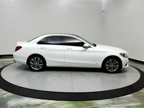 Used 2016 Mercedes-Benz C 300 4MATIC Sedan image 4