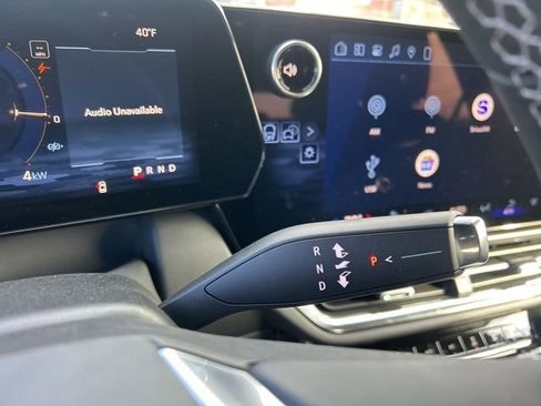 New 2026 Chevrolet Equinox EV LT image 26