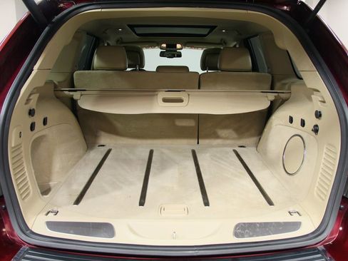 Used 2016 Jeep Grand Cherokee Overland AWD/4WD image 27