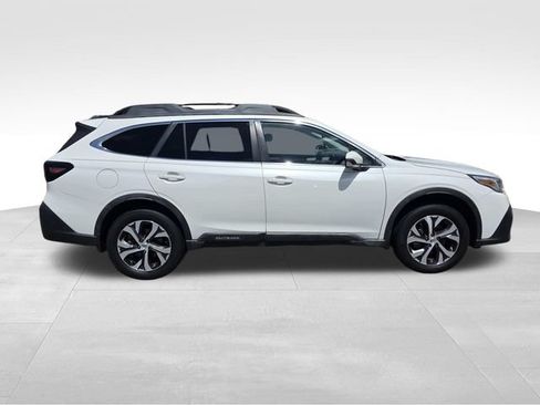 Used 2020 Subaru Outback Limited w/ Popular Package #2 AWD/4WD image 2
