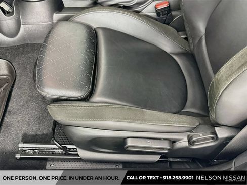 Used 2024 MINI Cooper S w/ Signature Upholstery Package FWD image 19