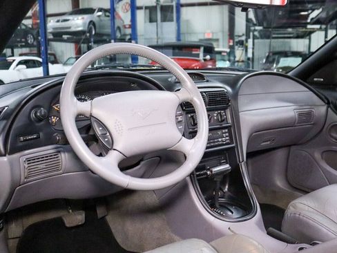 Used 1995 Ford Mustang GT RWD image 25