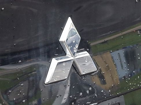 Used 2022 Mitsubishi Outlander SE image 29