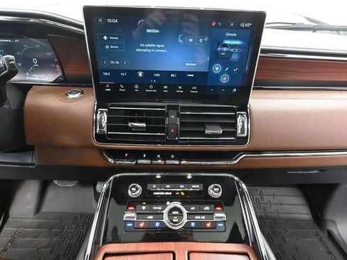 Used 2023 Lincoln Navigator L Reserve w/ Equipment Group 201A image 34