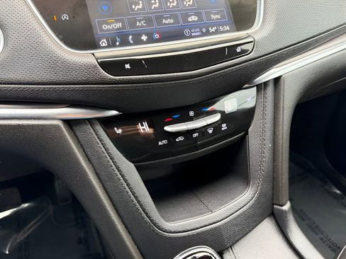 Used 2023 Cadillac XT5 Luxury FWD image 25