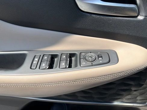 Used 2019 Hyundai Santa Fe Limited FWD image 12