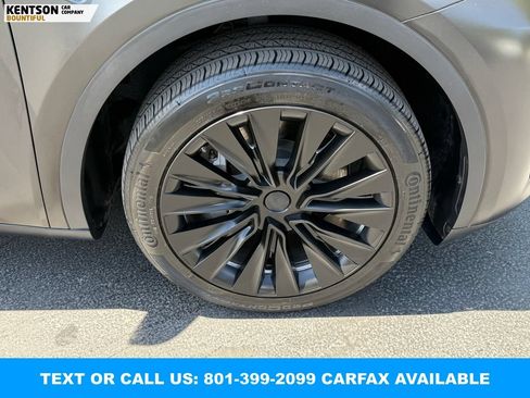 Used 2023 Tesla Model Y Long Range AWD/4WD image 13