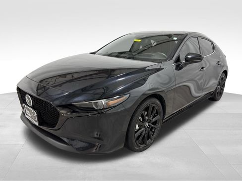 Used 2021 MAZDA MAZDA3 s image 1