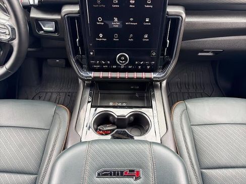 Used 2025 GMC Yukon XL AT4 w/ Premium Trailering Package image 19