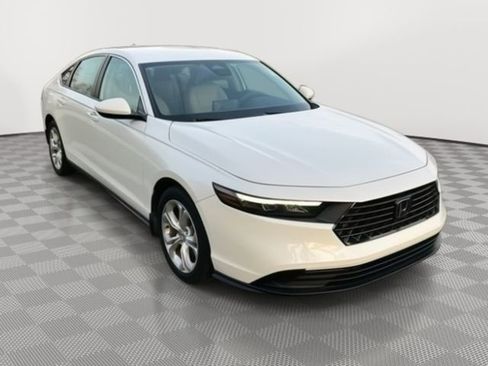 Used 2023 Honda Accord LX image 4