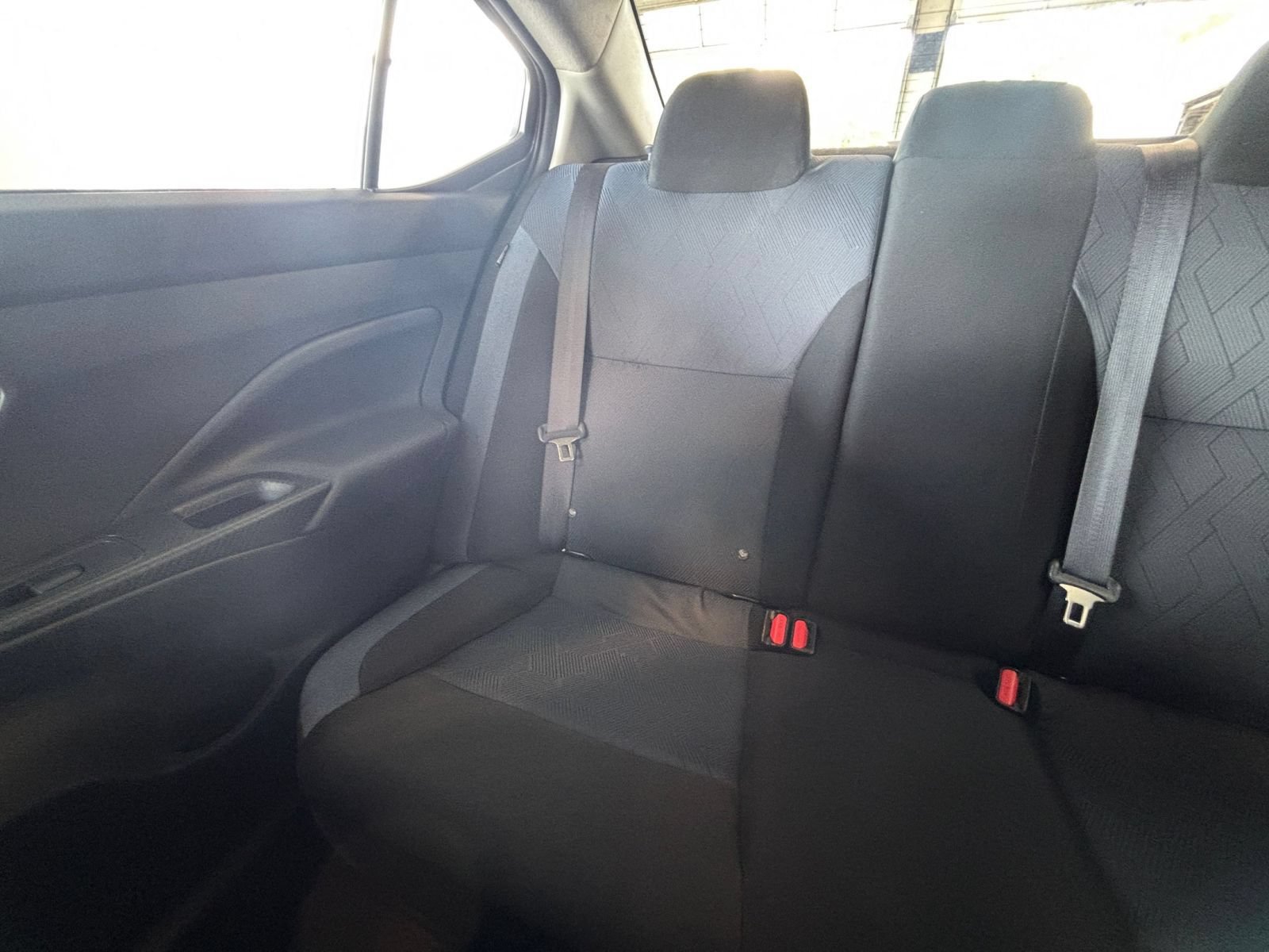 Used 2025 Nissan Versa SV FWD image 37