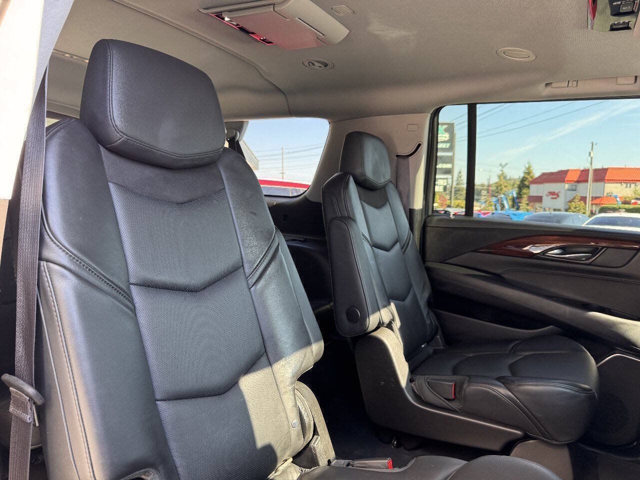Used 2015 Cadillac Escalade ESV Premium AWD/4WD image 21