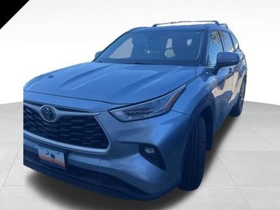 Used 2022 Toyota Highlander XLE