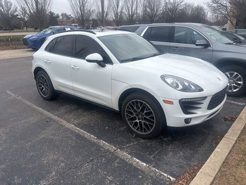 Used 2018 Porsche Macan S w/ Premium Package Plus image 6
