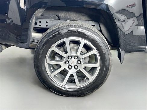 Used 2021 GMC Canyon Denali image 35