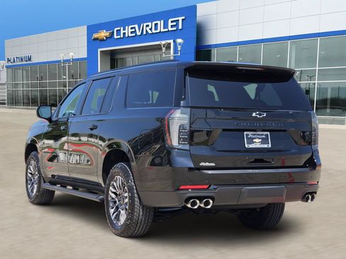 New 2026 Chevrolet Suburban Z71 w/ Comfort Package AWD/4WD image 4