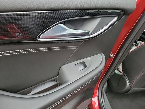 Used 2023 Buick Envision Essence w/ Sport Touring Package image 14