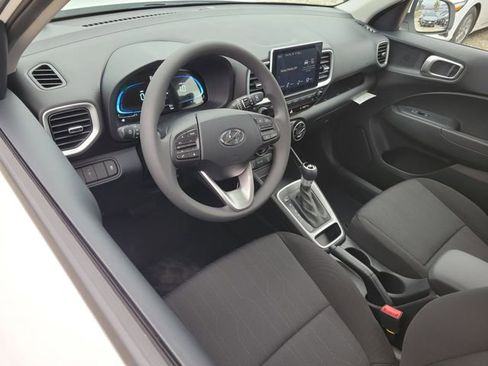New 2026 Hyundai Venue SE image 6