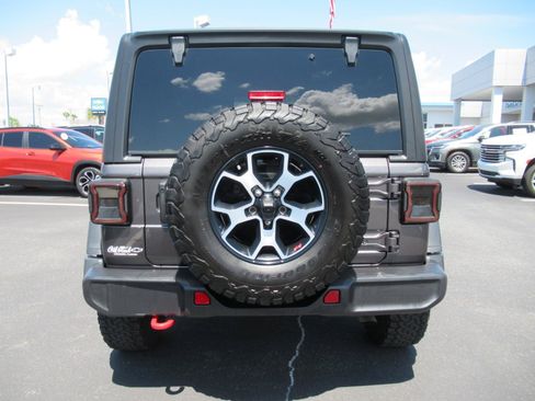 Used 2022 Jeep Wrangler Rubicon AWD/4WD image 6