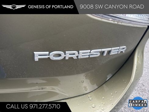 Used 2022 Subaru Forester Premium image 18
