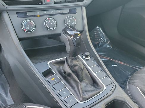 Certified 2023 Volkswagen Jetta Sport image 22