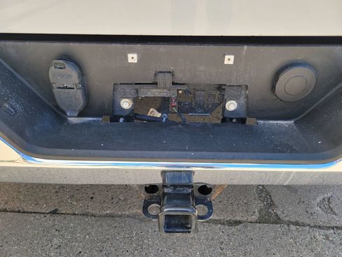 Used 2021 GMC Sierra 1500 SLE AWD/4WD image 8