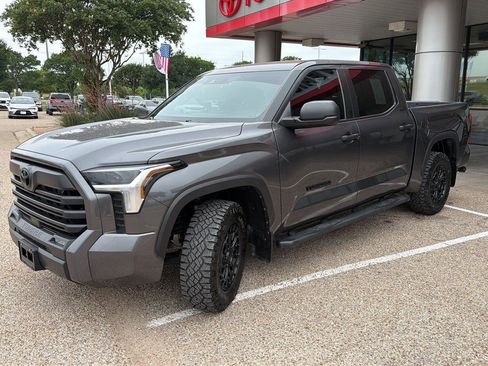Used 2025 Toyota Tundra SR5 RWD image 7