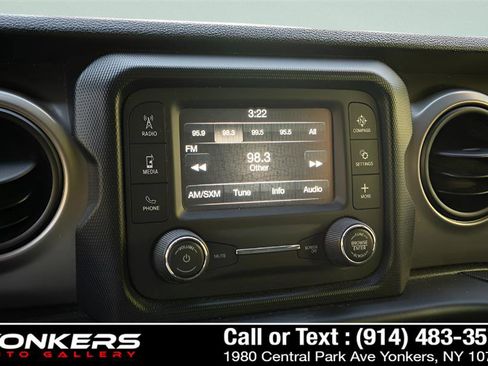 Used 2018 Jeep Wrangler Unlimited Sport S AWD/4WD image 45