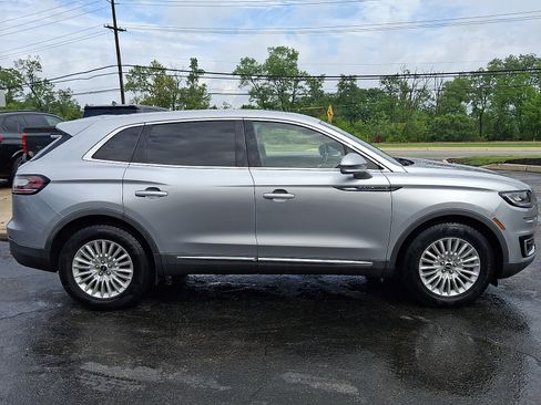 Used 2020 Lincoln Nautilus Premier AWD/4WD image 7