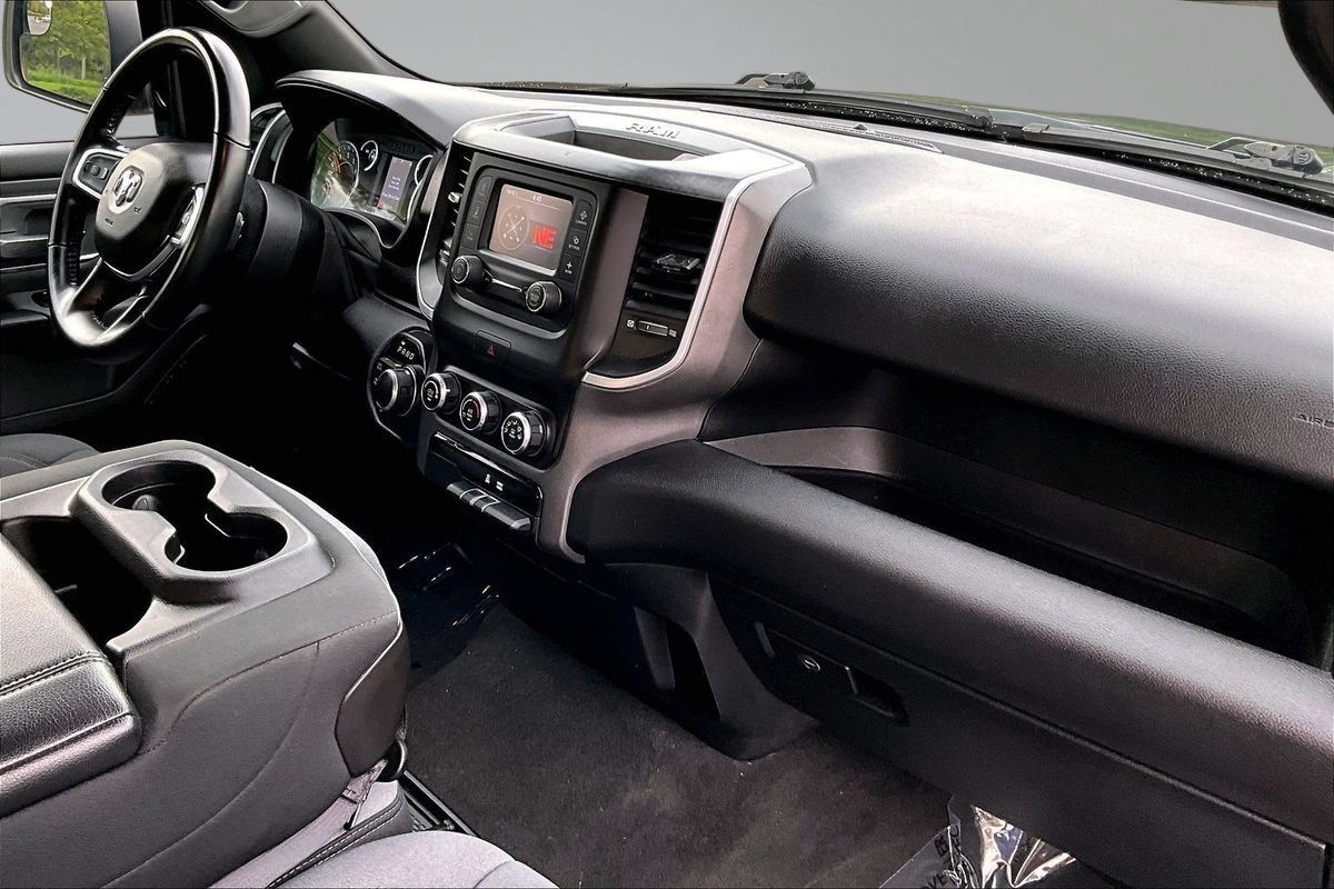 Used 2021 RAM 1500 Big Horn AWD/4WD image 12