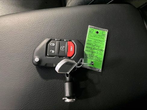 New 2025 Jeep Gladiator Sport image 30