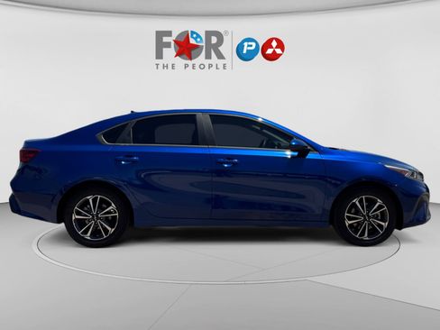 Used 2024 Kia Forte LXS FWD image 6