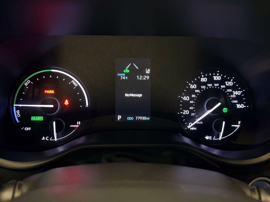 Used 2021 Toyota Sienna XSE FWD image 19