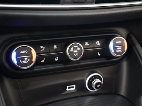 Used 2023 Alfa Romeo Stelvio Veloce image 26