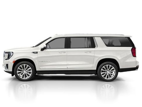 Used 2022 GMC Yukon XL Denali w/ Max Trailering Package AWD/4WD image 3