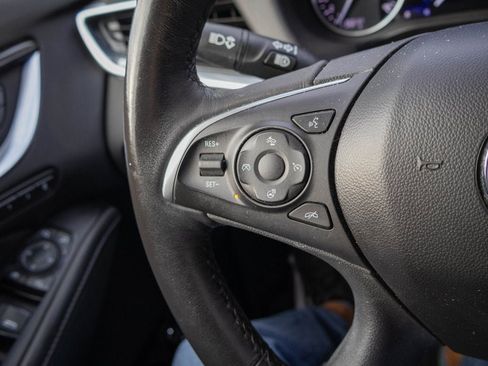 Used 2020 Buick Enclave Avenir w/ Avenir Technology Package image 23