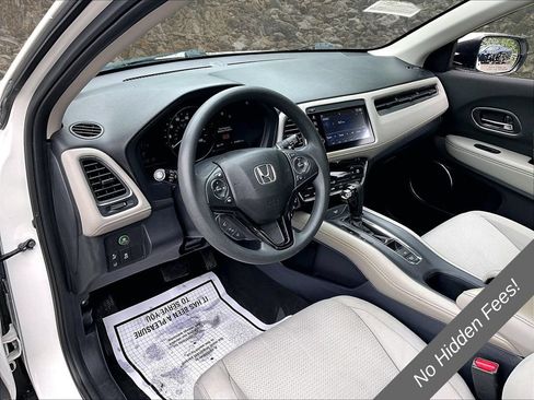 Used 2022 Honda HR-V EX image 12