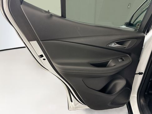 Used 2025 Buick Encore GX Preferred image 27