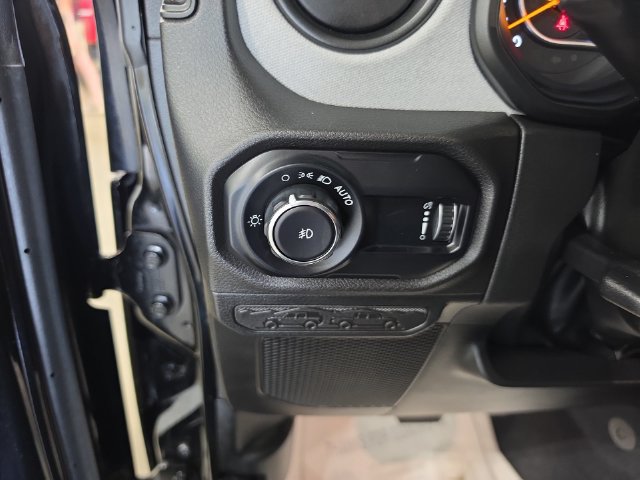Used 2025 Jeep Wrangler Unlimited Sport AWD/4WD image 20