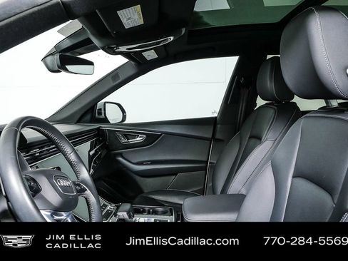Used 2019 Audi Q8 Premium Plus w/ Premium Plus image 6
