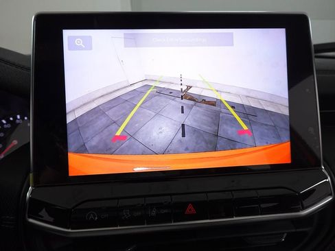 New 2026 Jeep Compass Latitude image 18