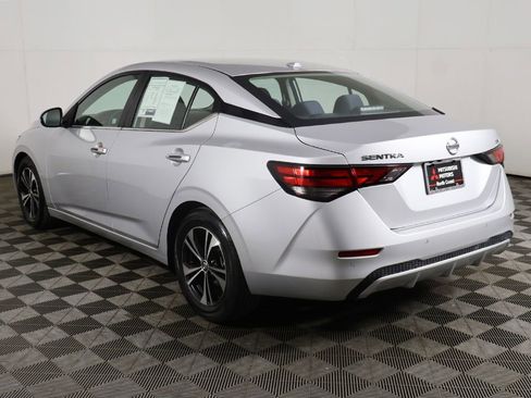 Used 2022 Nissan Sentra SV FWD image 7