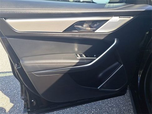 Used 2025 Jaguar F-PACE R-Dynamic S image 15